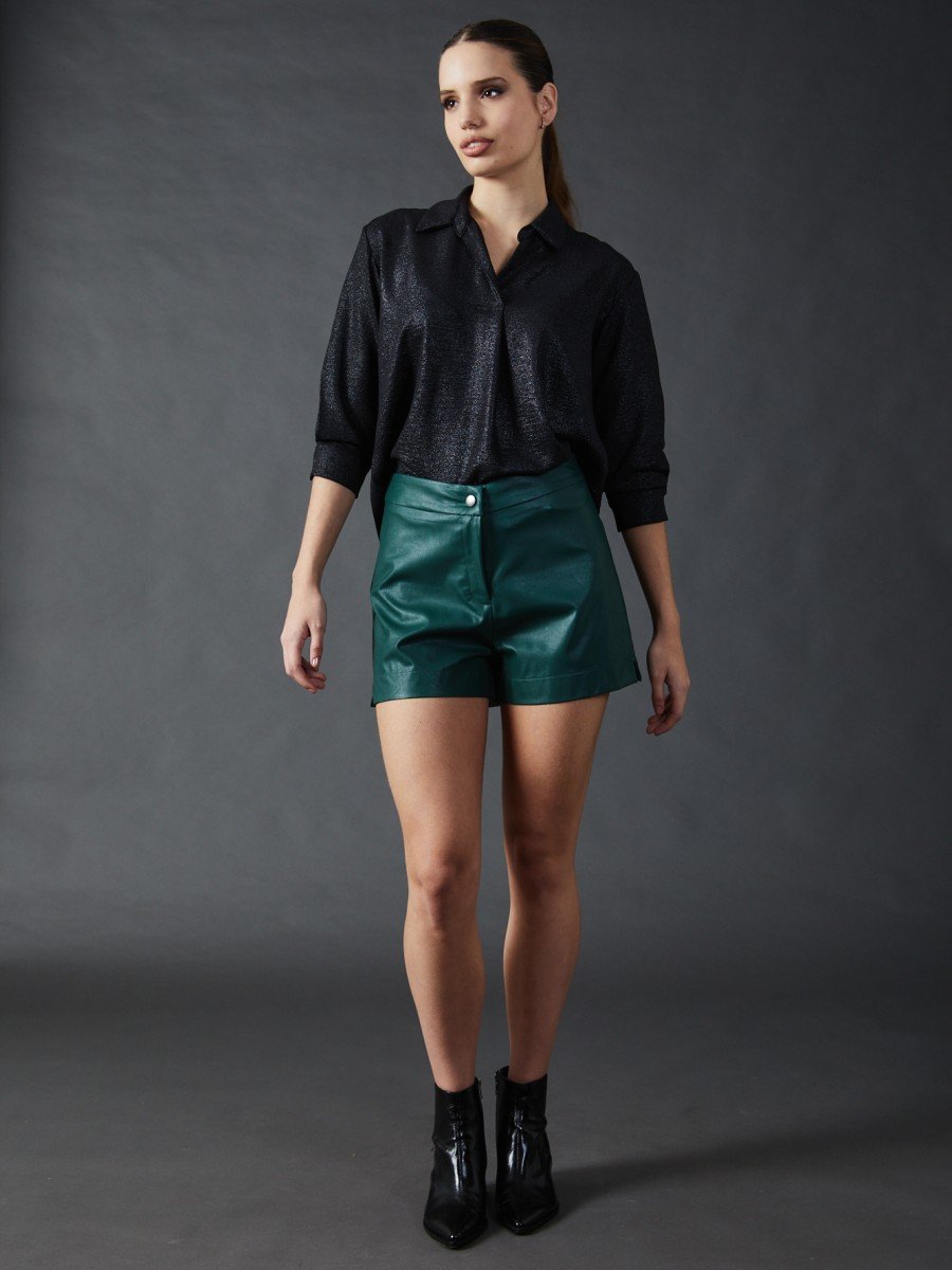 SHORT SIMIL CUERO