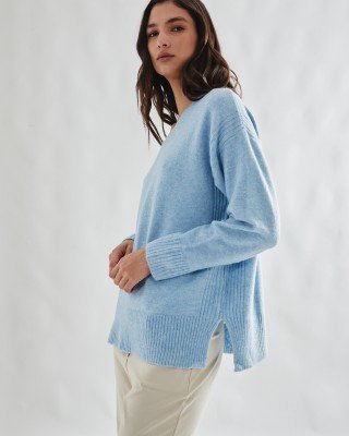 SWEATER ESCOTE EN V 