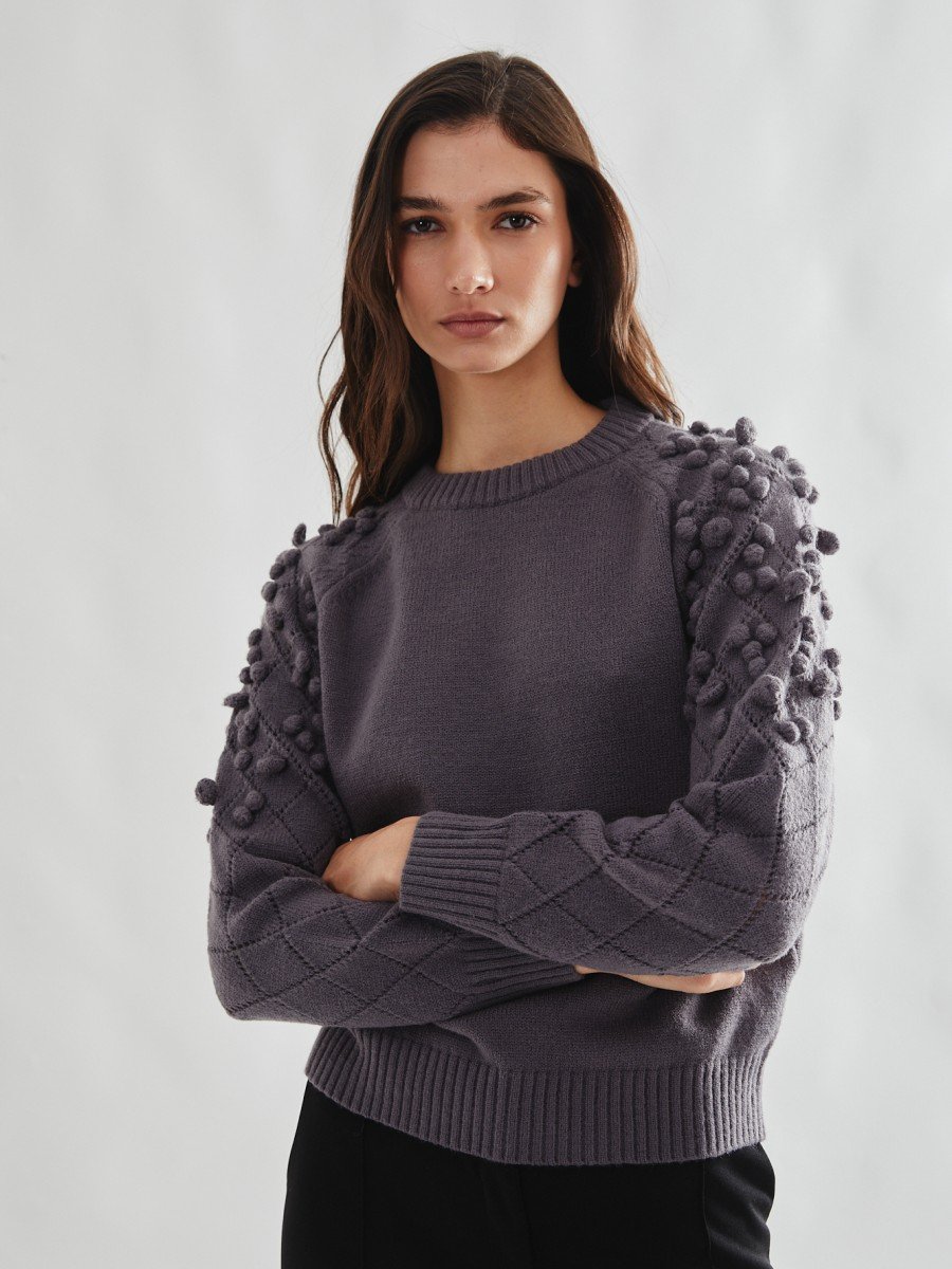 SWEATER TEJIDO PELOTITAS