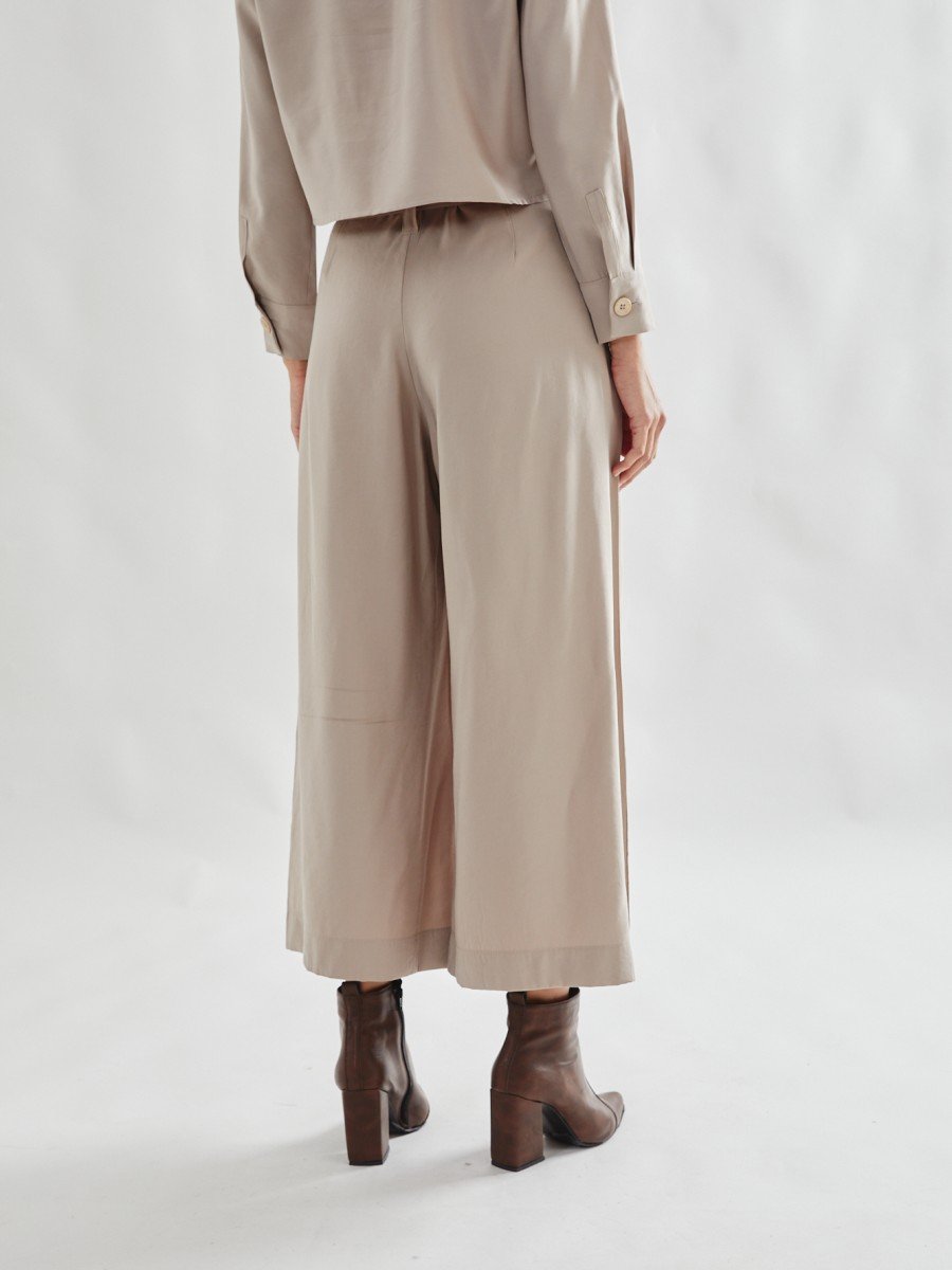 PANTALON ANCHO CON LAZO