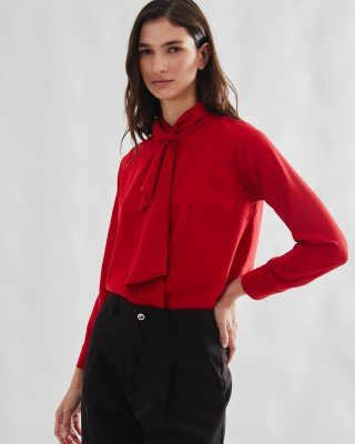 BLUSA CON PAÑUELO