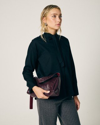 CAMISA CON TIRA EN CUELLO