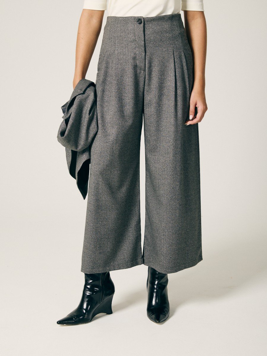 PANTALON ANCHO ESPIGADO