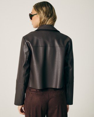 CHAQUETA SIMIL CUERO LABRADO