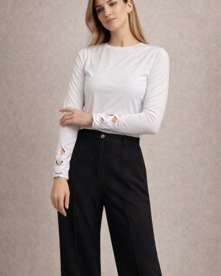 REMERA CON TRENZA EN PUÑOS