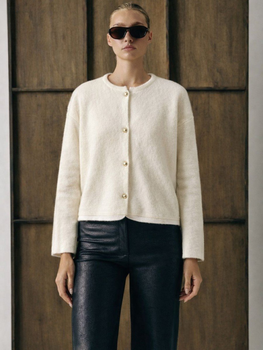 SACO TEJIDO BOTONES DORADOS