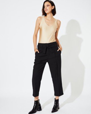 PANTALON SASTRERO CON LAZO