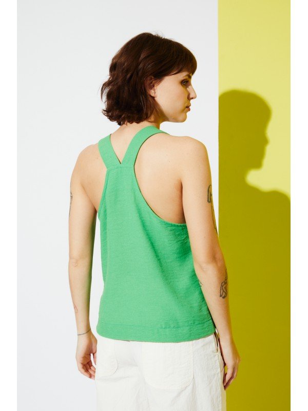 BLUSA ESCOTE CUADRADO