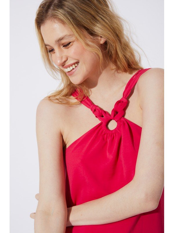 BLUSA CON ARGOLLA Y NUDO