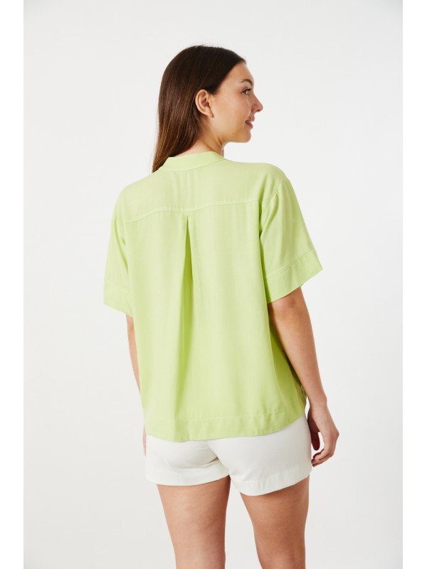 BLUSA CON 2 STRASS