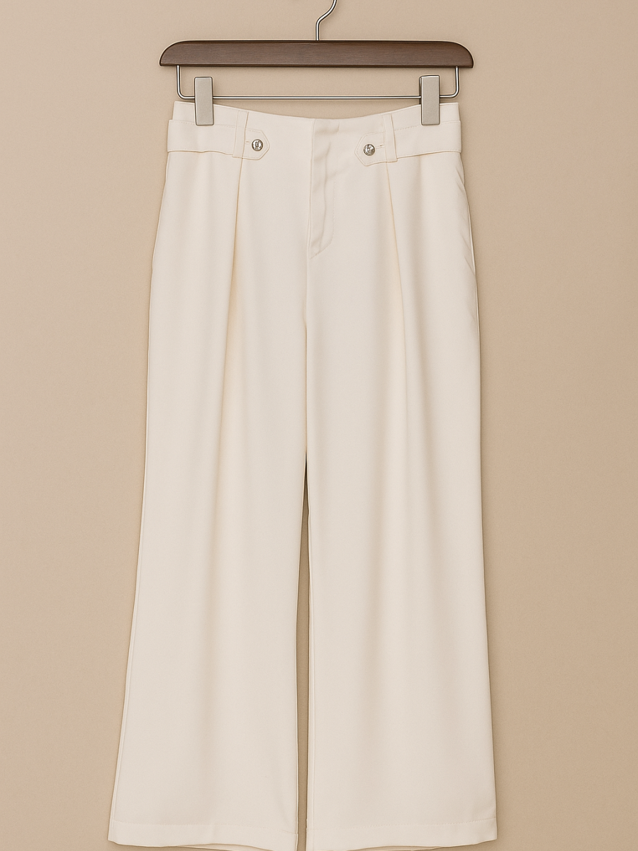 PANTALON CON PRESILLA Y BOTON