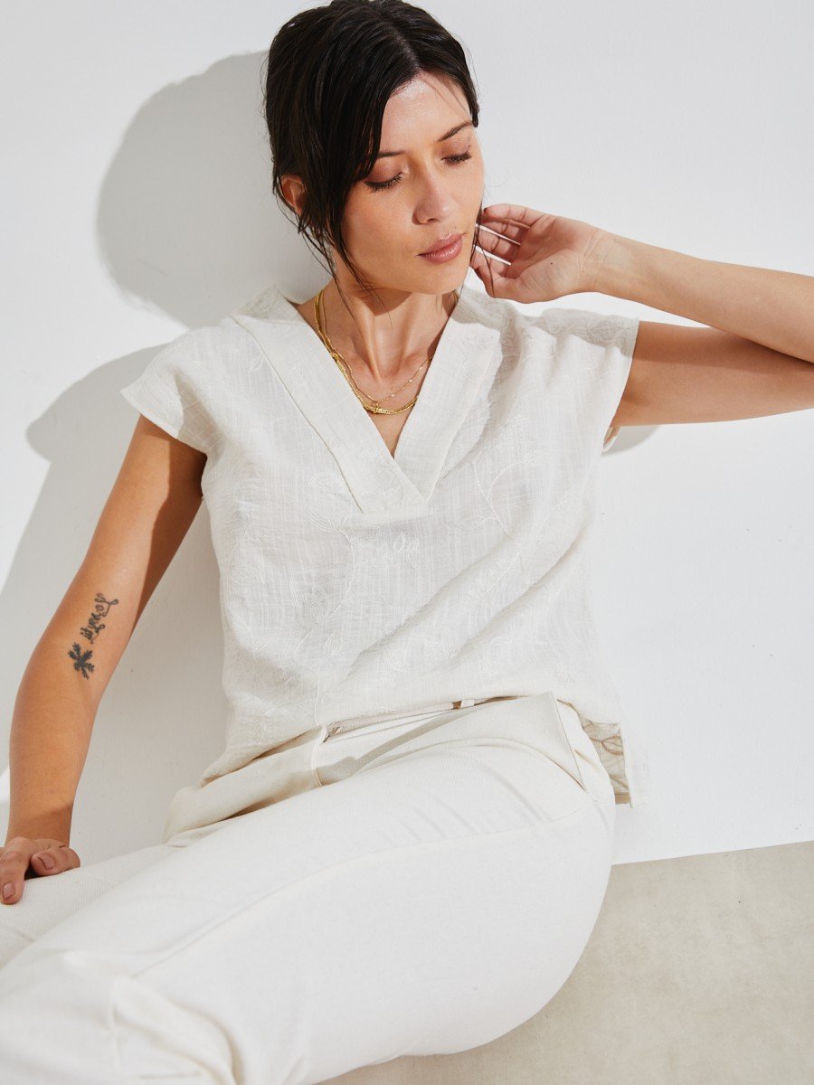 BLUSA LINO BORDADO