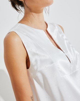 BLUSA DE SEDA CON GOTA