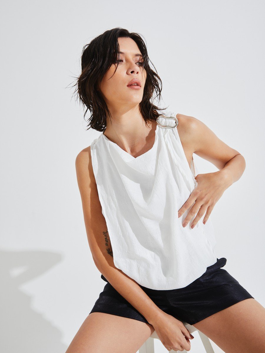 BLUSA DE SEDA CON AVIO