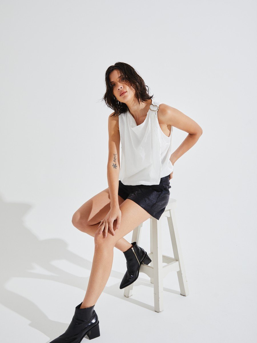 BLUSA DE SEDA CON AVIO