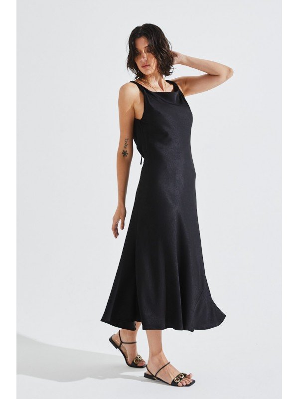 VESTIDO LARGO DE SEDA