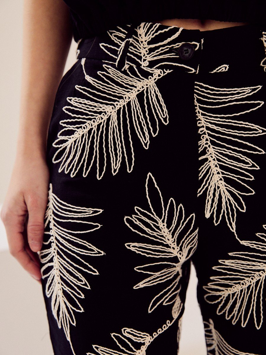 PANTALON BORDADO