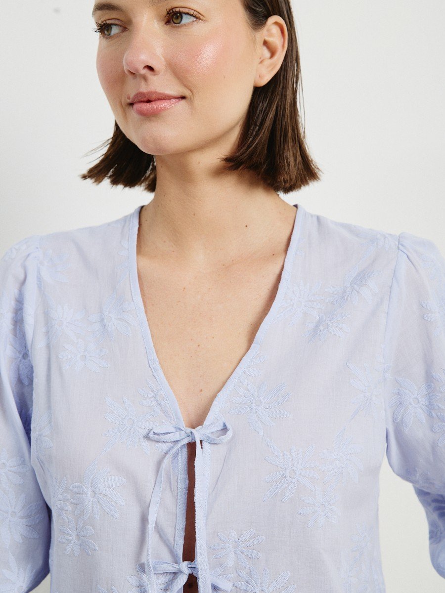 BLUSA BORDADA