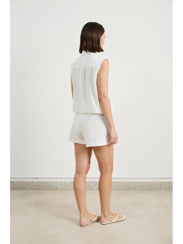 SHORT POLLERA CON BOTONES
