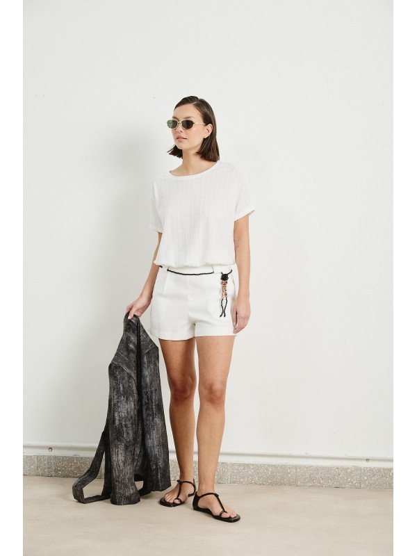 BLUSA CON CHAPITA