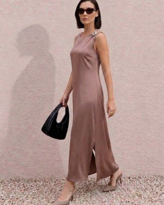 VESTIDO DE SEDA CON AVIO