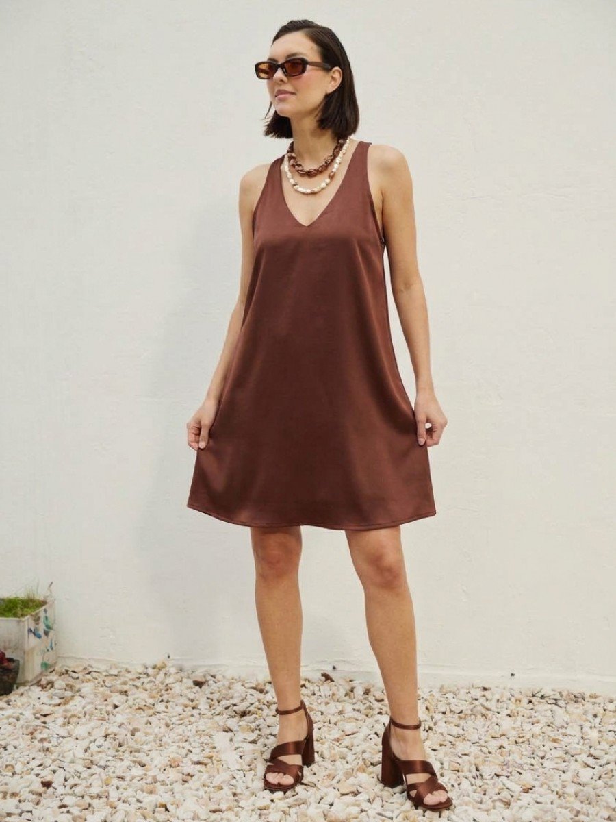 VESTIDO DE SEDA